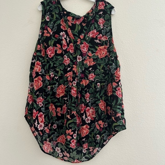 Torrid size 2 Floral Emma Babydoll Challis Tunic Top - Picture 2 of 10
